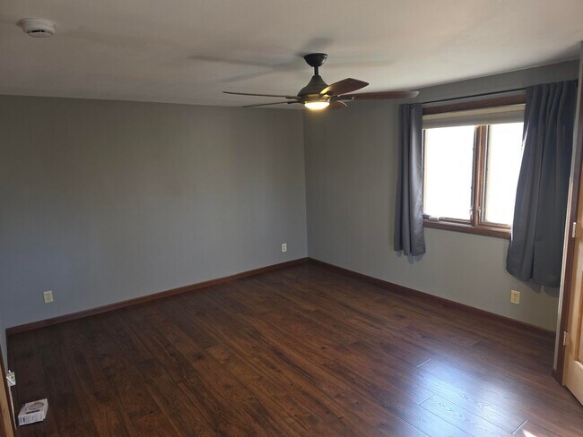 Building Photo - N67W28710 Longview St