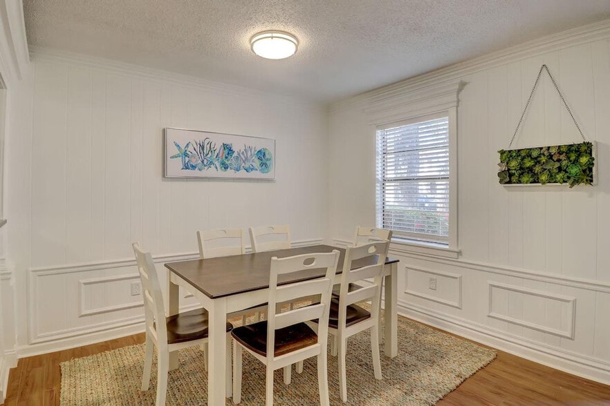 Building Photo - 400 William Hilton Pkwy