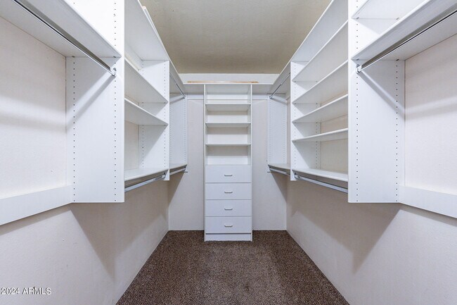 Building Photo - 5110 N 31st Way