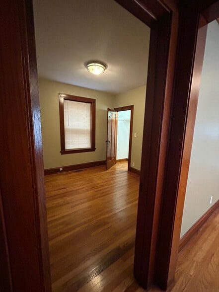 Building Photo - 3227 N Albany Ave