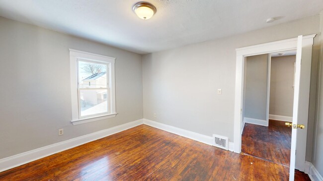 Building Photo - LEASE TO OWN your home! - 3 Bed / 1 Bath i...