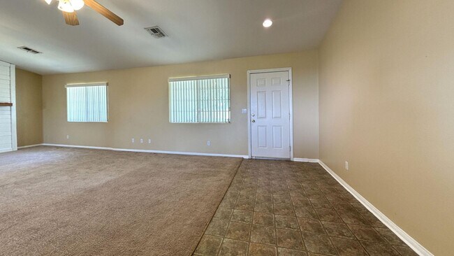 Building Photo - 3 Bedroom 2 Bath Home Located on Large Lot in Cherry Valley!