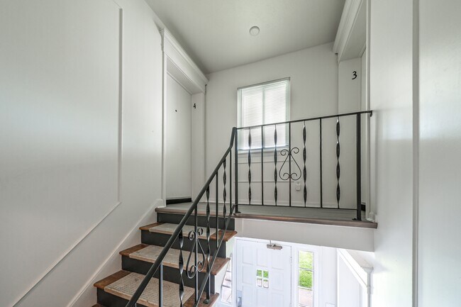 Building Photo - 4707 Fishcreek Rd