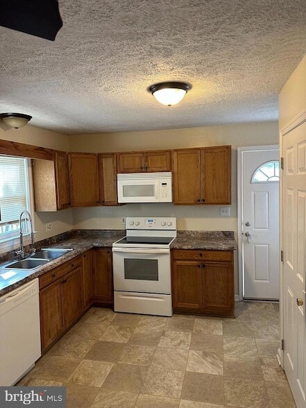 Building Photo - 11653 Cowpoke Cir