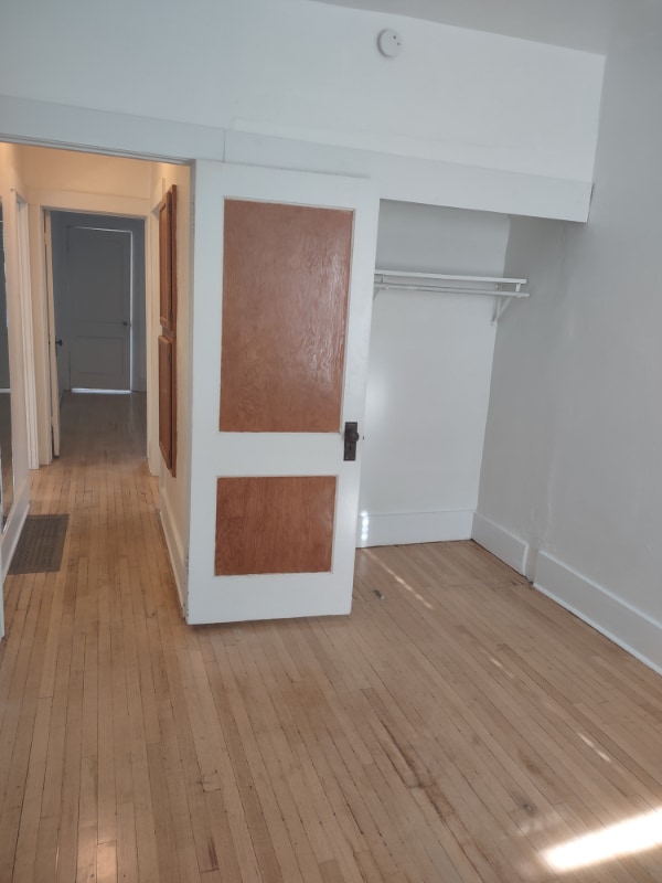 Building Photo - 3853 Julian St