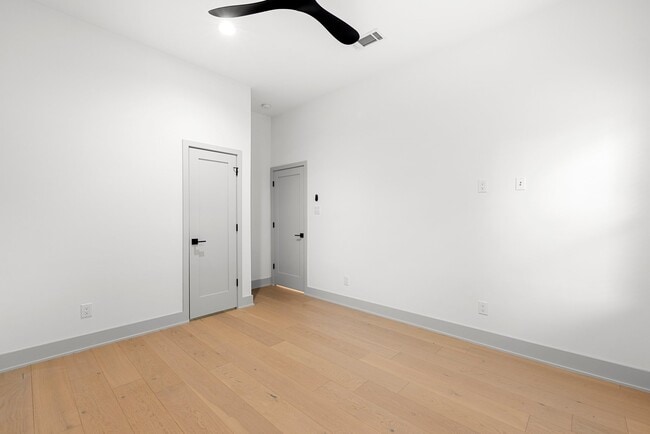 Building Photo - 3512 Mosley Ct