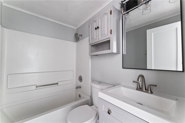 Building Photo - 7036 Hunter St