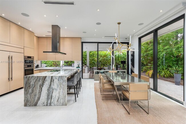 Building Photo - 4675 NE 2nd Ave