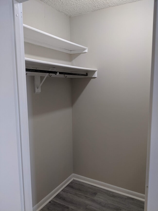 Closet - 3701 S George Mason Dr