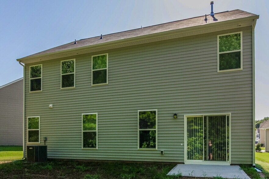 Building Photo - 3300 Aldwych Way