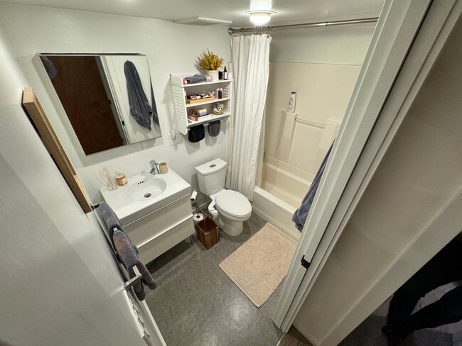 Building Photo - 639 NW 79th St