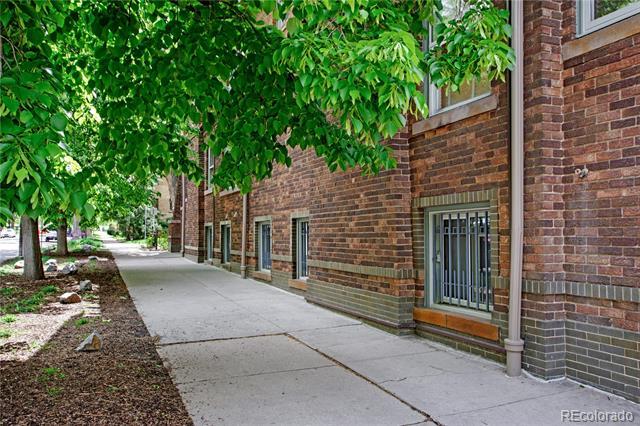 Building Photo - 861 N Humboldt St