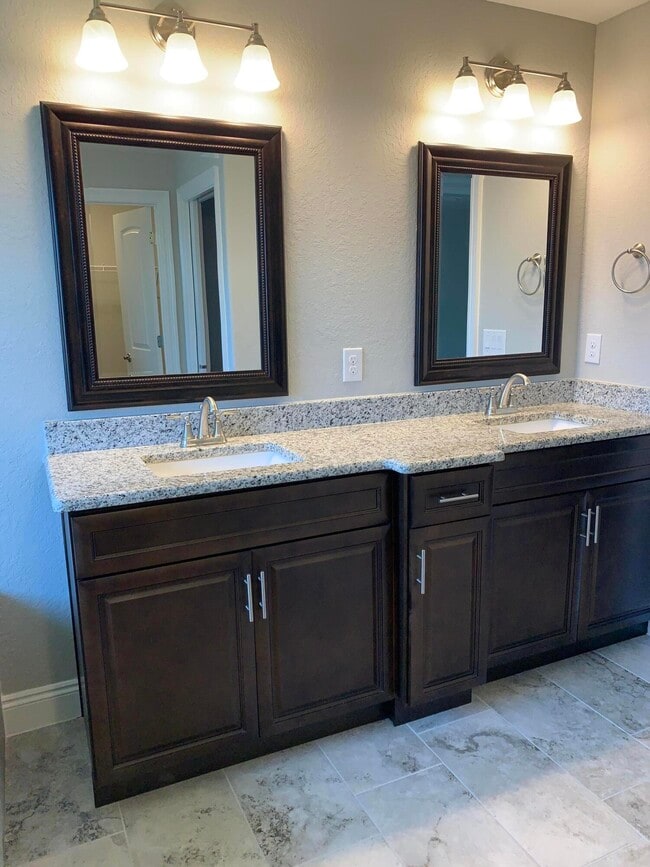 Building Photo - 2551 Tree Feather Ct