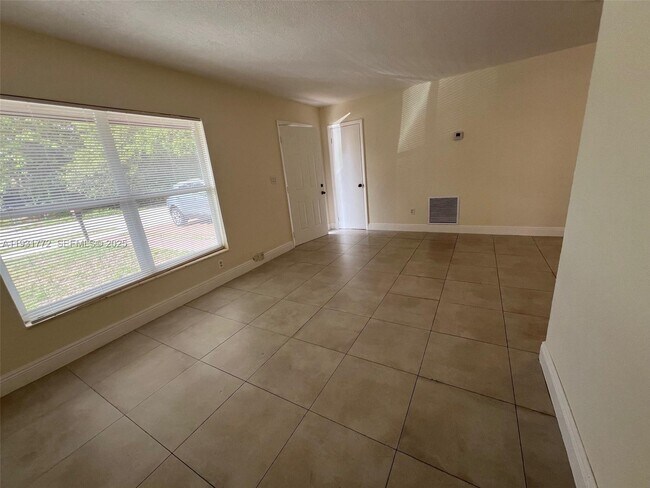 Building Photo - 20431 NW 46th Ave