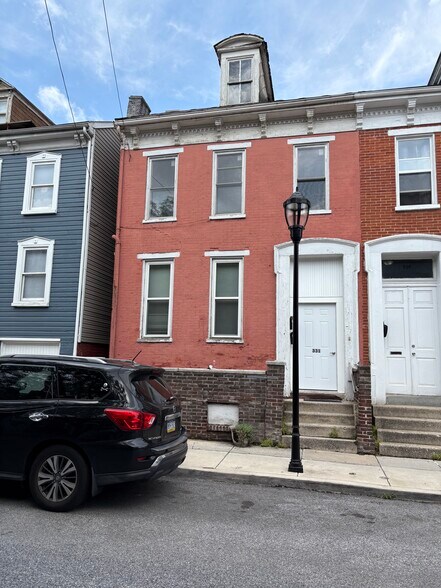 Building Photo - 331 W Philadelphia St
