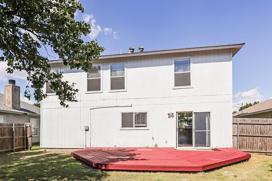 Building Photo - 10129 Chapel Glen Ter