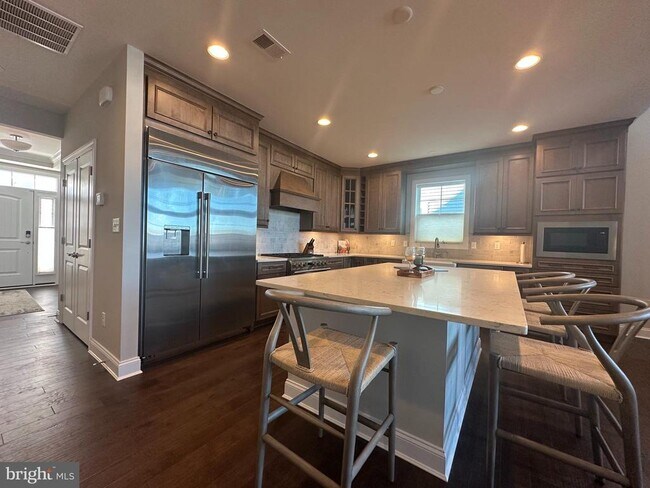 Building Photo - 30475 Madeira Ln