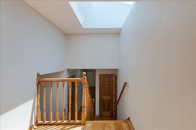 Building Photo - 33 Half Day Rd