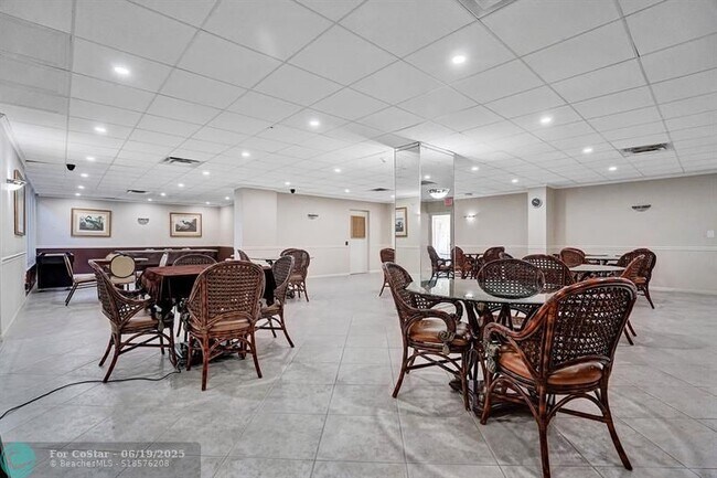 Building Photo - 4100 Galt Ocean Dr