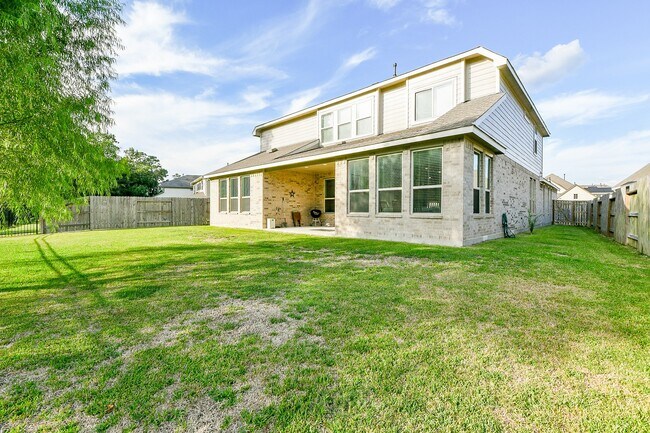 Building Photo - 9405 Vis Fls Trce