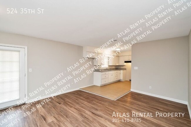 Building Photo - 524 35th St
