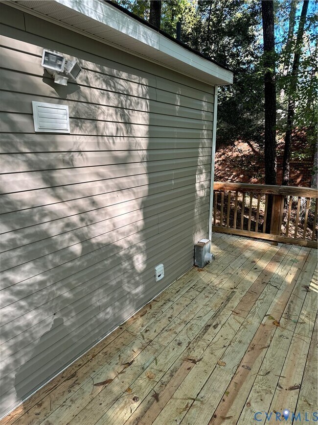 Building Photo - 3401 Woodsong Dr