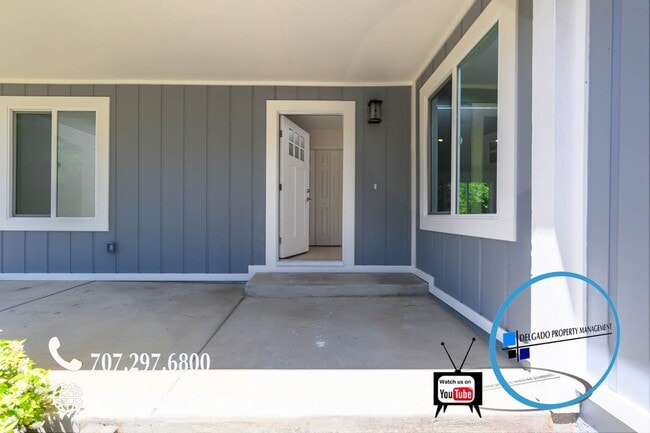 Building Photo - Central Benicia newly remodeled 3 bedroom home