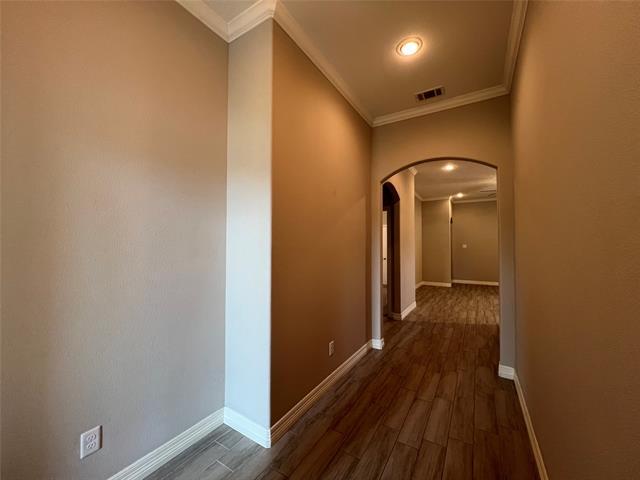 Building Photo - 148 Frank St