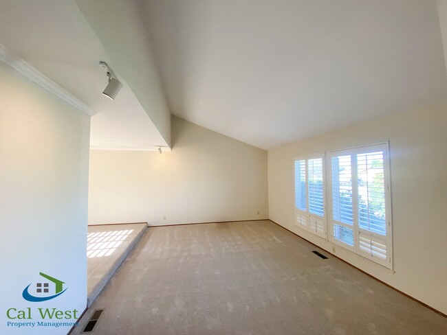 Building Photo - $4795 - 2 Story 4 Bed/2.5 Bath Almaden Hom...