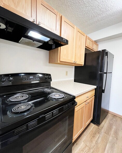 Building Photo - Cherry Ridge Apartments