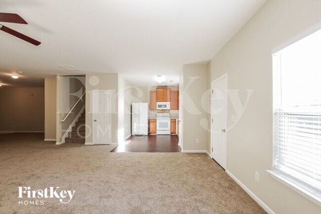 Building Photo - 15607 Lakepoint Forest Dr