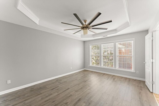 Building Photo - 2876 Overlook Way NE