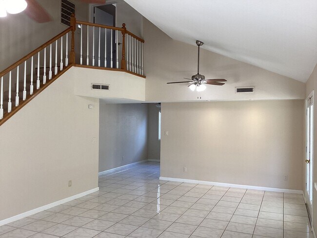 Building Photo - 4114 W Regency Ave