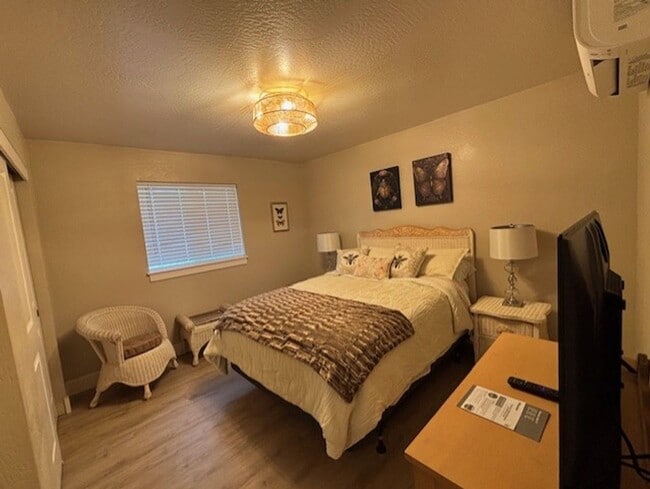 Building Photo - 3 bed 2 bath  Home for Rent in Talent