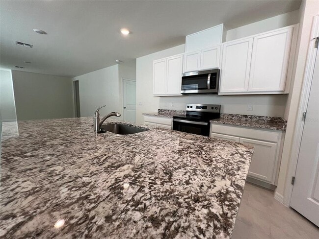 Building Photo - 1508 Ellesmere Ave