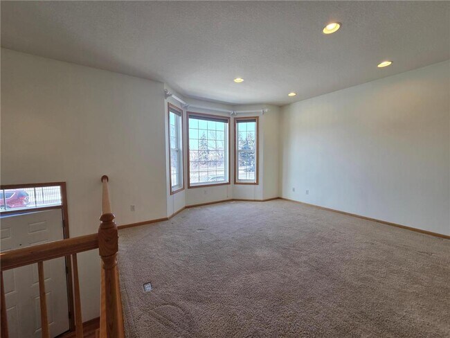 Building Photo - 15842 Frisian Ln