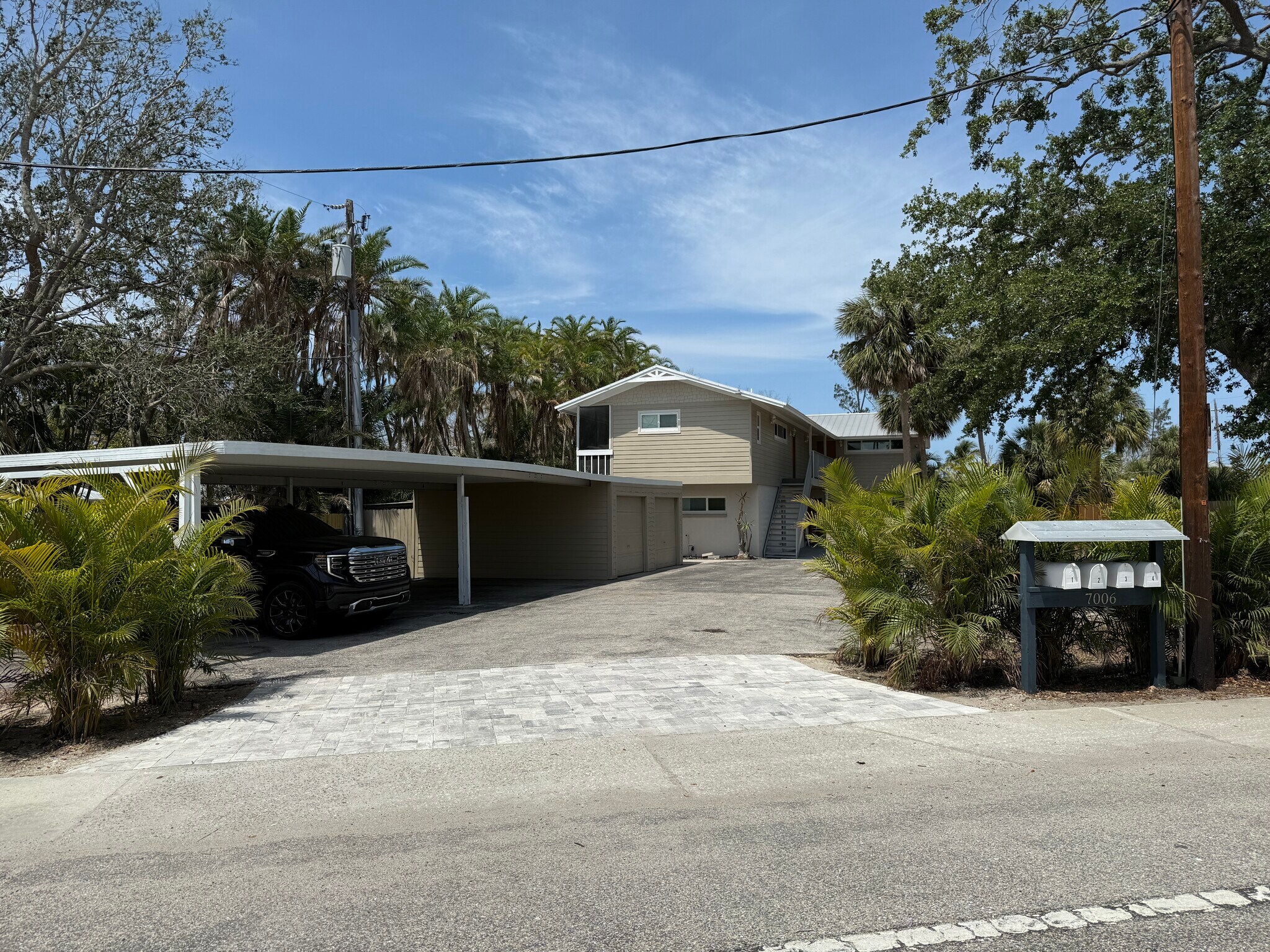 Building Photo - 7006 Midnight Pass Rd