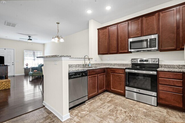 Building Photo - 13513 Browhill Ln