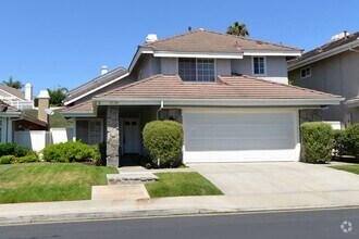 Building Photo - Charming 3 Bedroom, 2.5 Bath Home in Marbl...