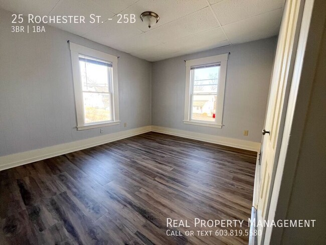 Building Photo - Beautifully Renovated 3 Bedroom, 1 Bath Ap...