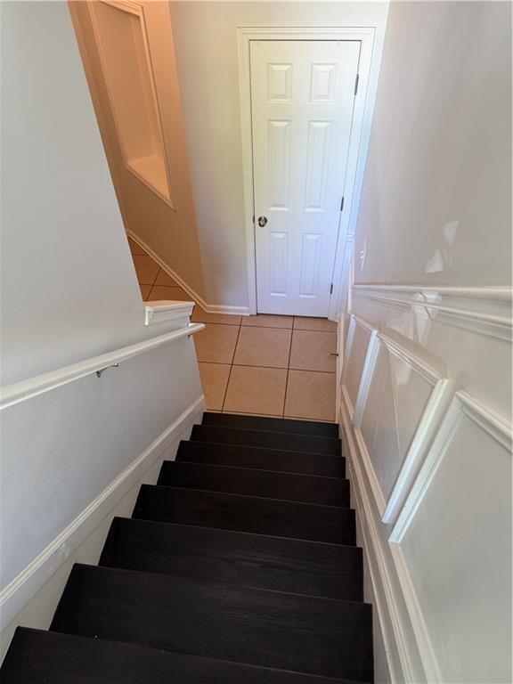 Building Photo - 332 Suwanee Ave NW