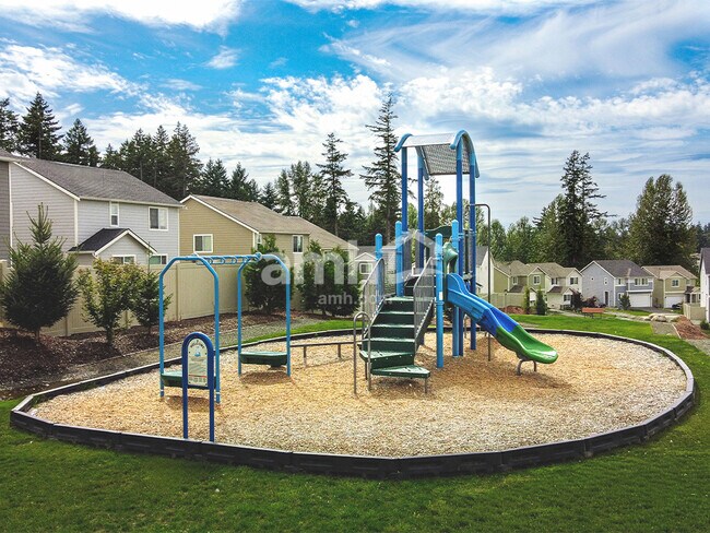 Building Photo - 19211 15th Ave Ct E