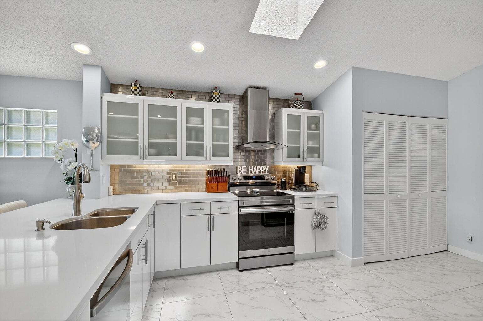 Building Photo - 9601 Harbour Lake Cir