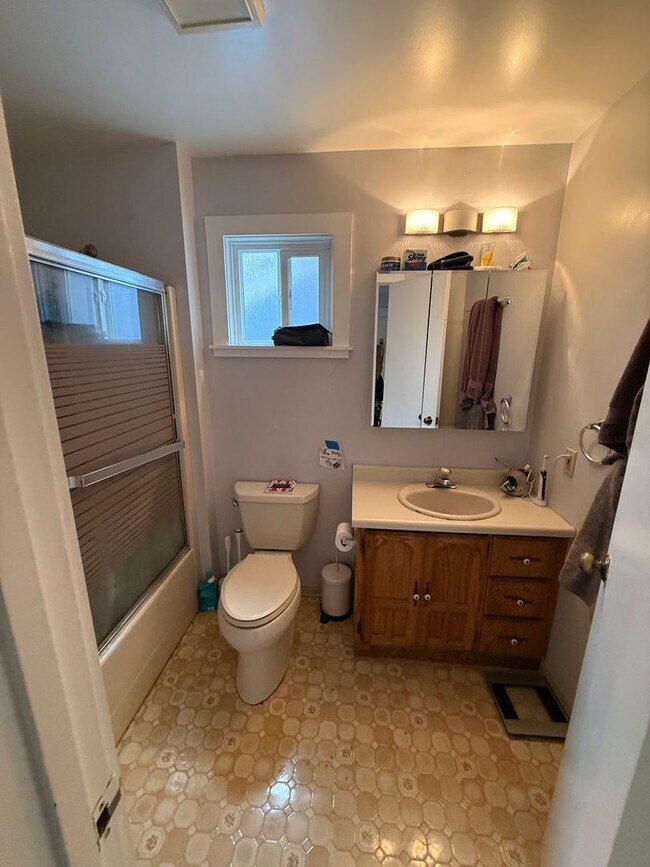 Building Photo - 1523/1525 Grant St