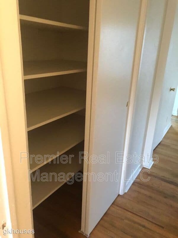 Building Photo - 6415 E 36th Ave