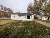 Building Photo - 7 Garnet Ct