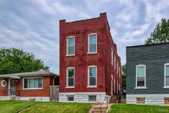 Building Photo - 3820 Wisconsin Ave