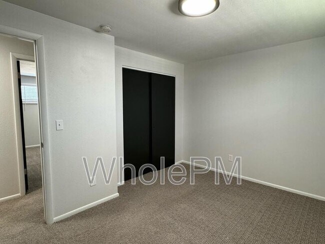 Building Photo - 7017 W 62nd Pl