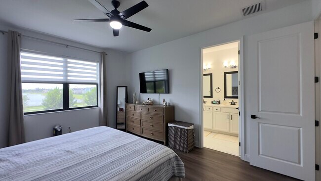 Building Photo - 16408 Sea Turtle Pl