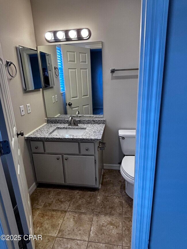 Building Photo - 6588 Harbour Blvd